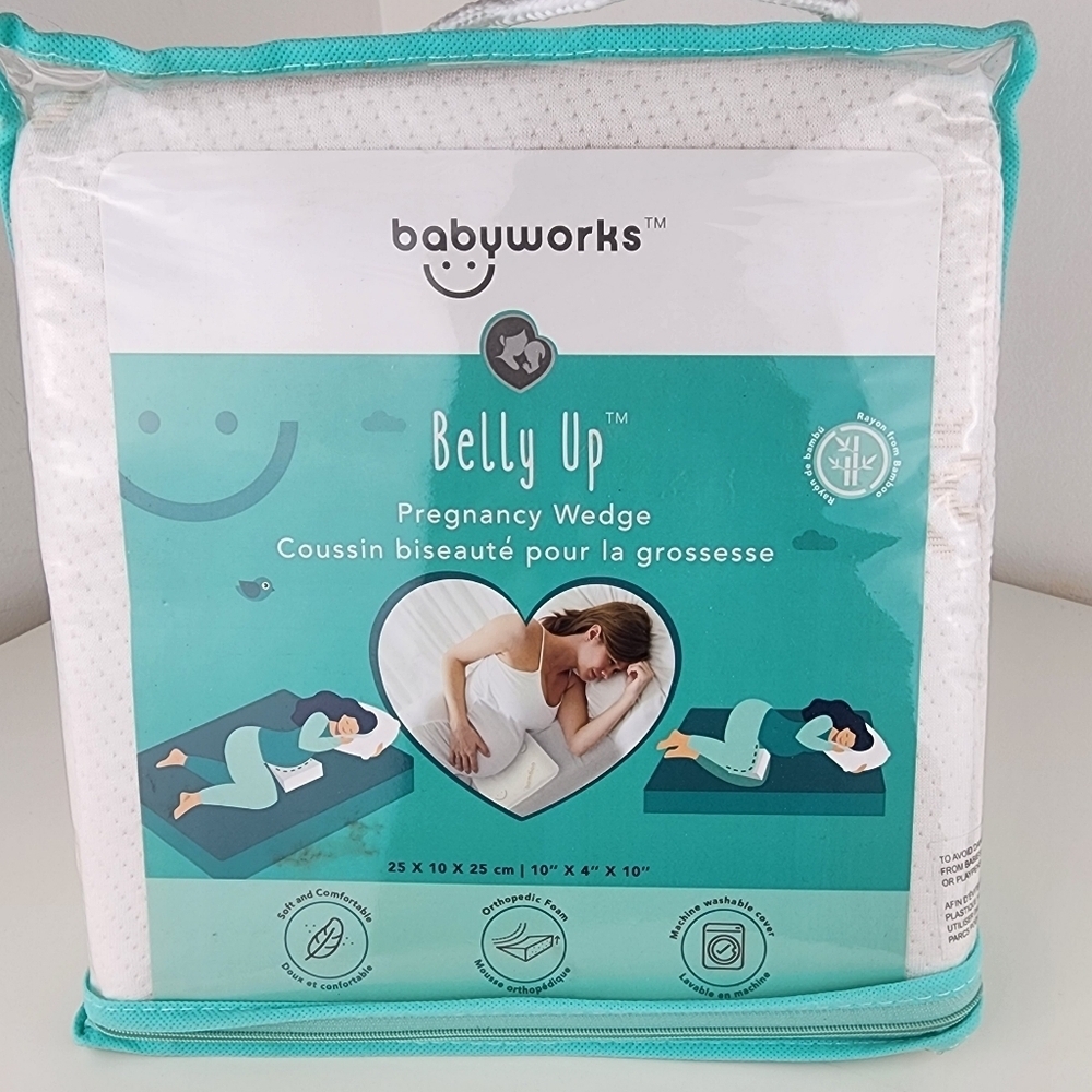 Babyworks Belly Up Pregnancy Wedge with Bamboo Cover White New Never Used